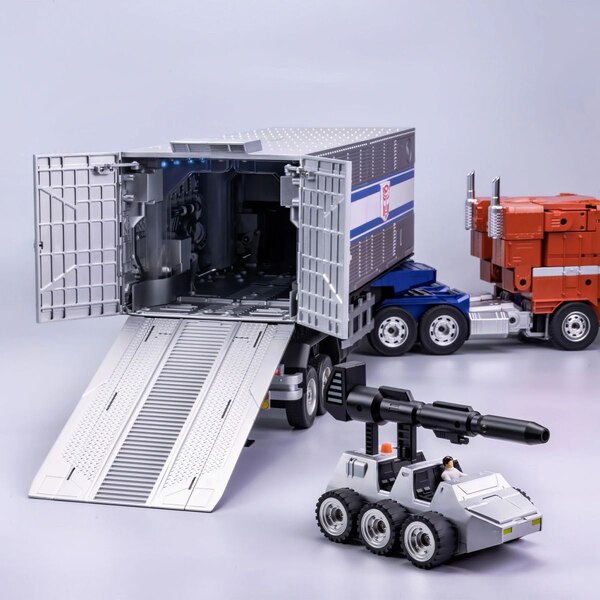  Robosen Transformers Optimus Prime Auto Converting Trailer With Roller Preorders  (11 of 19)